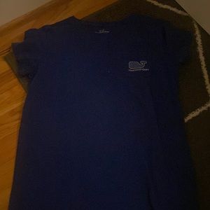 Vineyard vines t-shirt